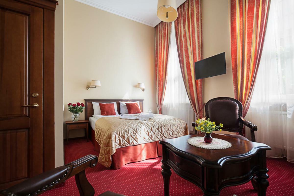 Conviva Hotel Panevezys Exterior photo